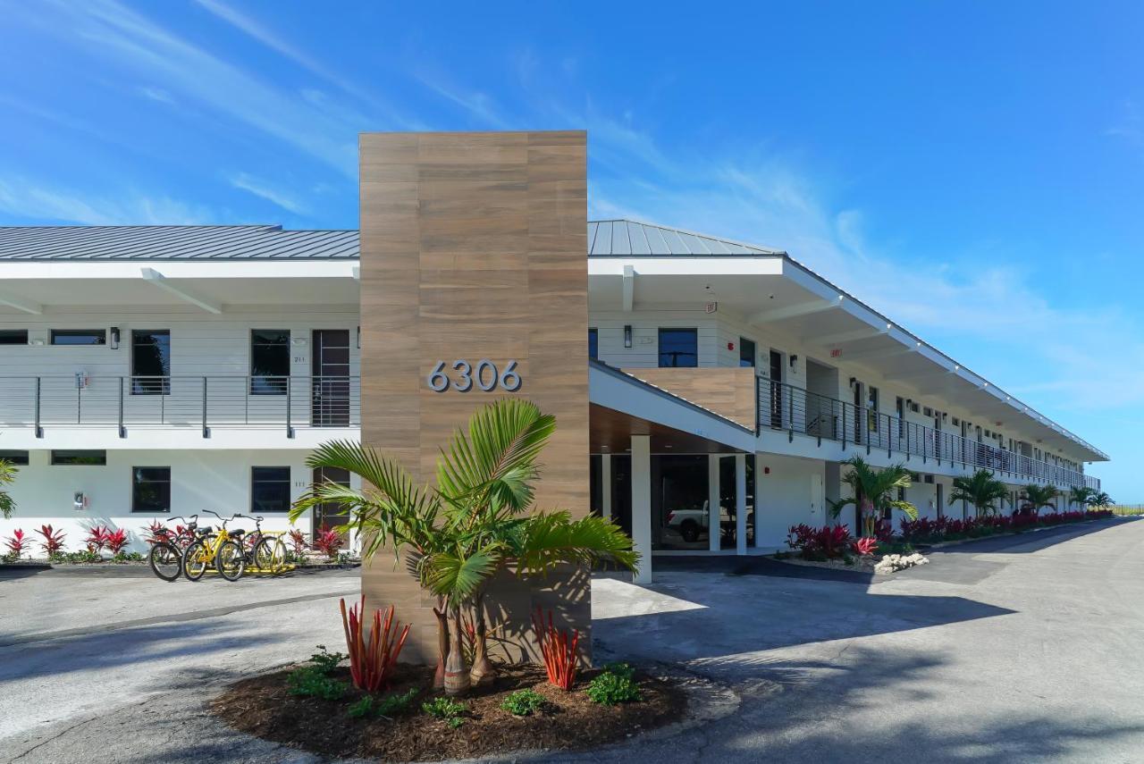 Anna Maria Beach Resort Holmes Beach Bagian luar foto