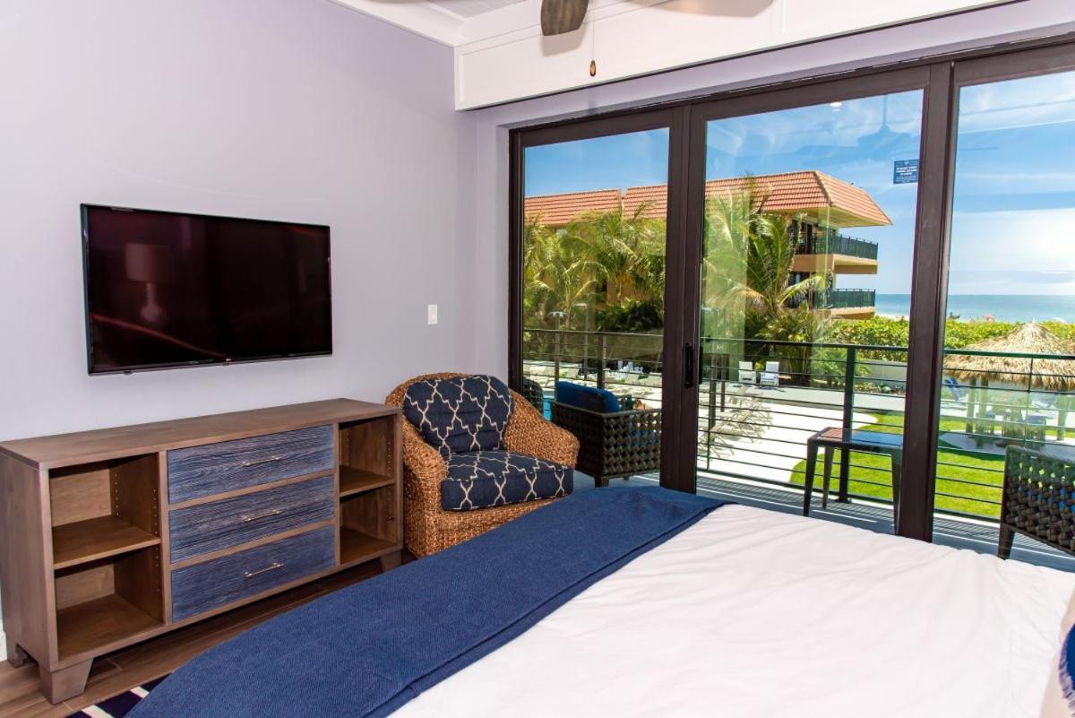 Anna Maria Beach Resort Holmes Beach Bagian luar foto