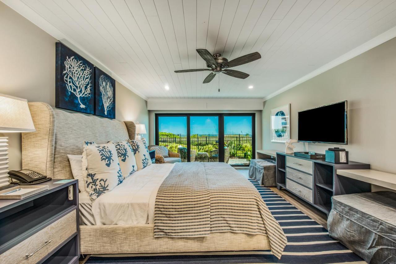 Anna Maria Beach Resort Holmes Beach Bagian luar foto