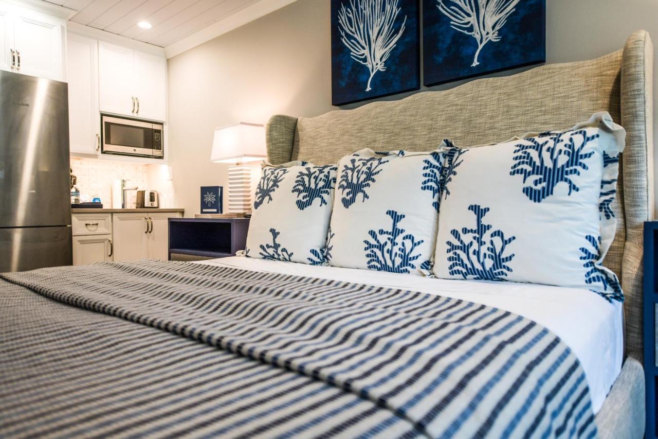Anna Maria Beach Resort Holmes Beach Bagian luar foto