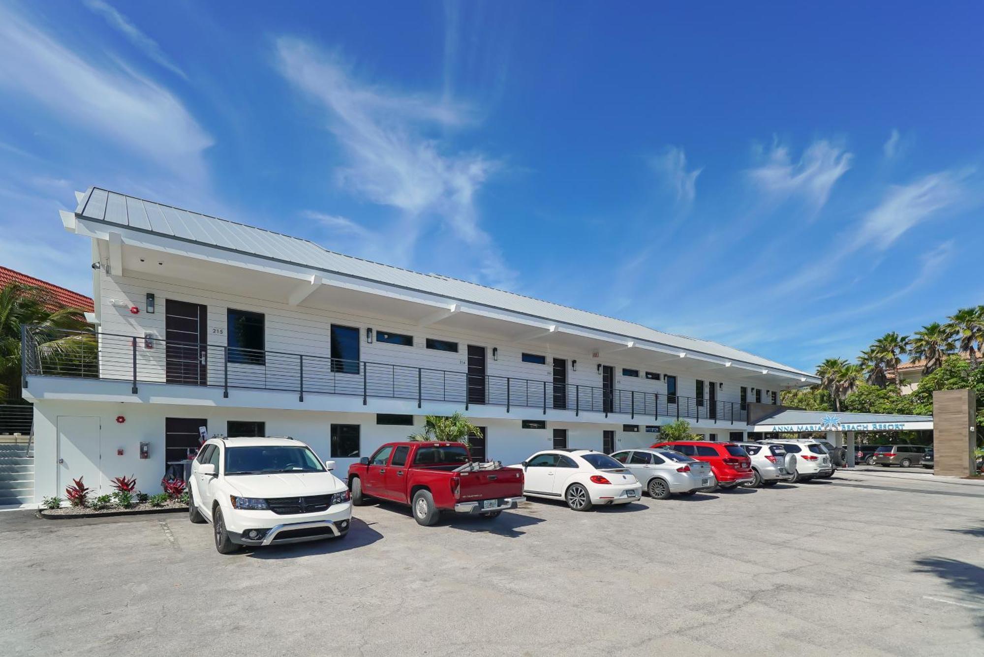 Anna Maria Beach Resort Holmes Beach Bagian luar foto